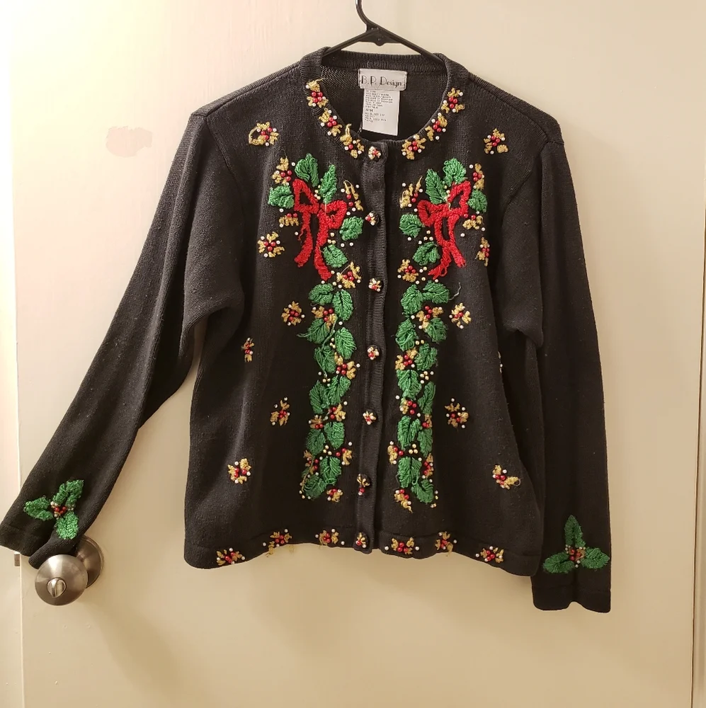 Vintage Christmas Sweater Cardigan - Picture 3 of 9